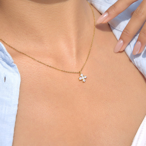 TRENDY TEARDROP PENDANT NECKLACES