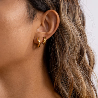 TRENDY STUD EARRINGS