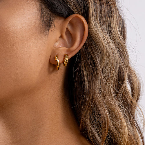 TRENDY STUD EARRINGS
