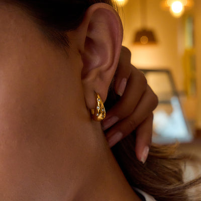 CLASSIC ROUND HOOP EARRINGS