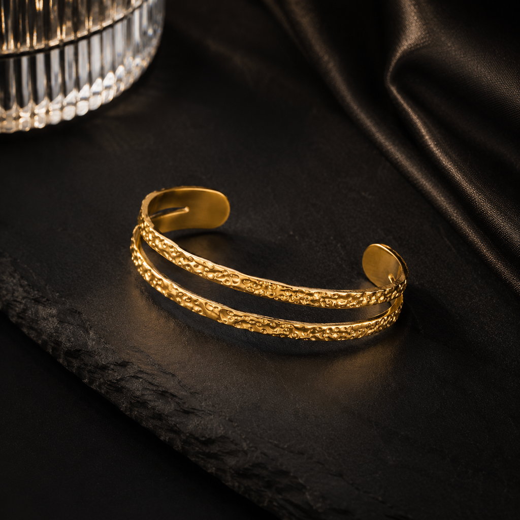 TRENDY ROUND CHARM BRACELETS