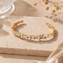 Load image into Gallery viewer, CASUAL/SPORTY GEOMETRIC BANGLES