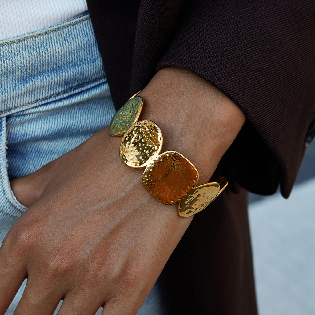 TRENDY LINE BANGLES