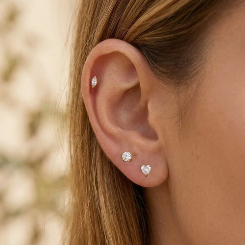 TRENDY HEART STUD EARRINGS