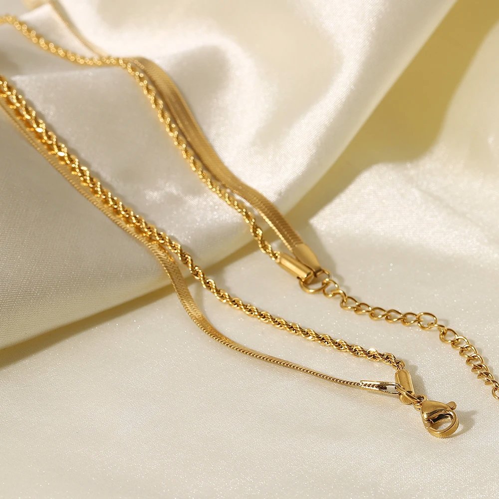 TRENDY GEOMETRIC SNAKE CHAIN/ROPE