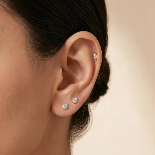 TRENDY HEART STUD EARRINGS