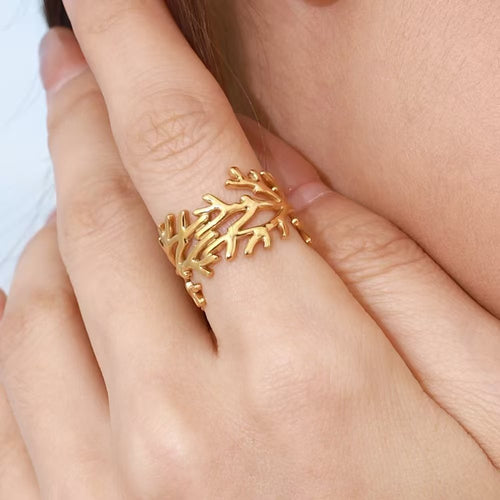 TRENDY GEOMETRIC RING